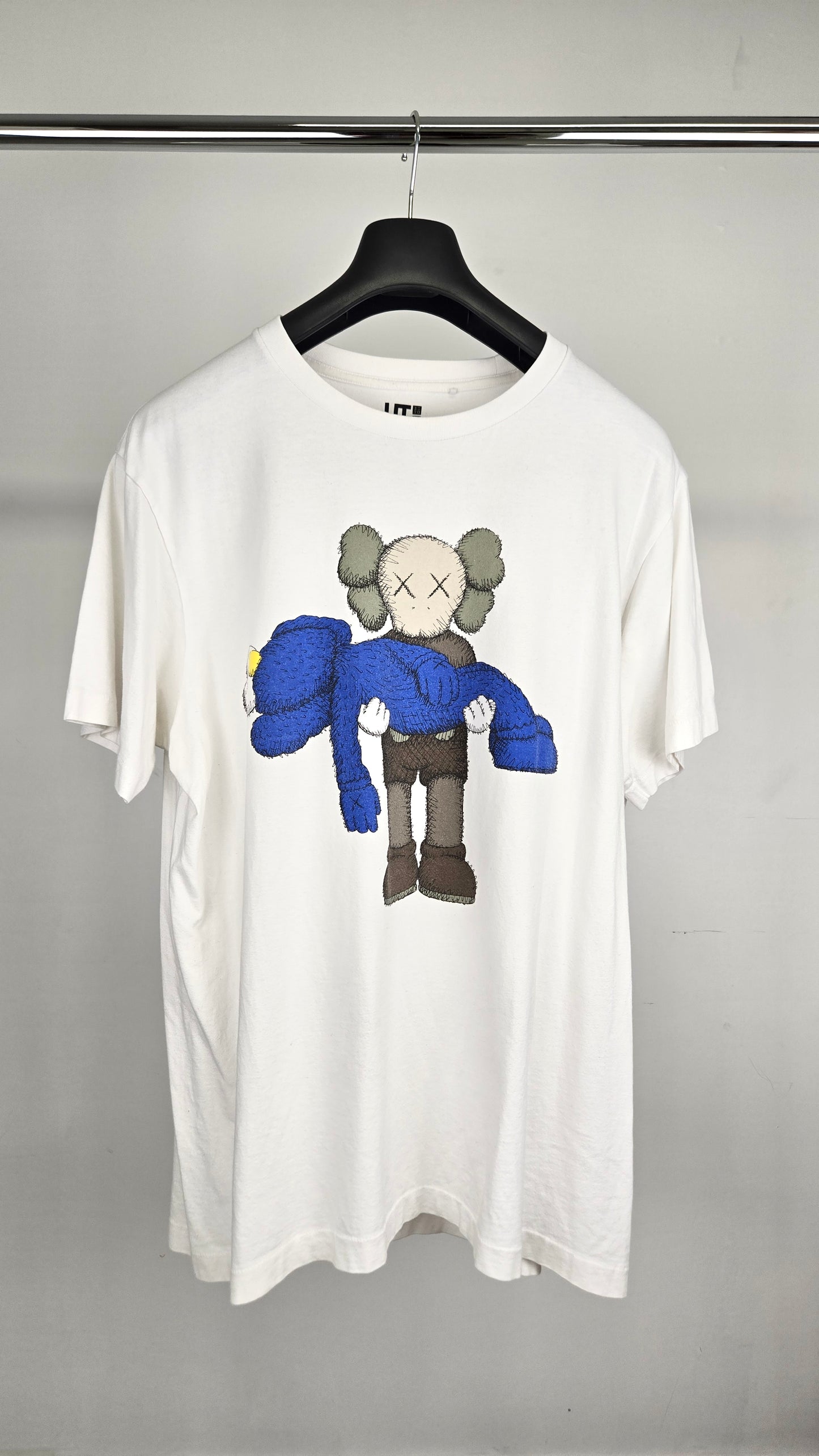Kaws x Uniqlo Tee 'Gone'