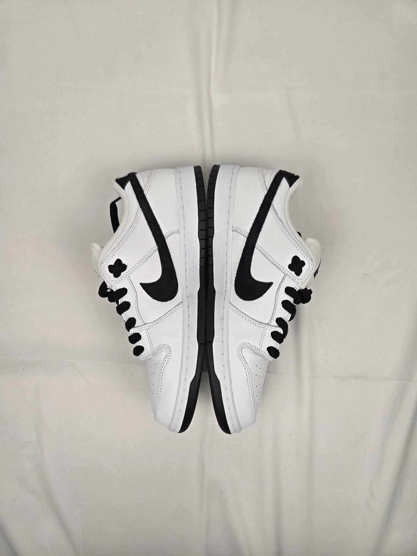 Nike SB Dunk Low 'White Black'