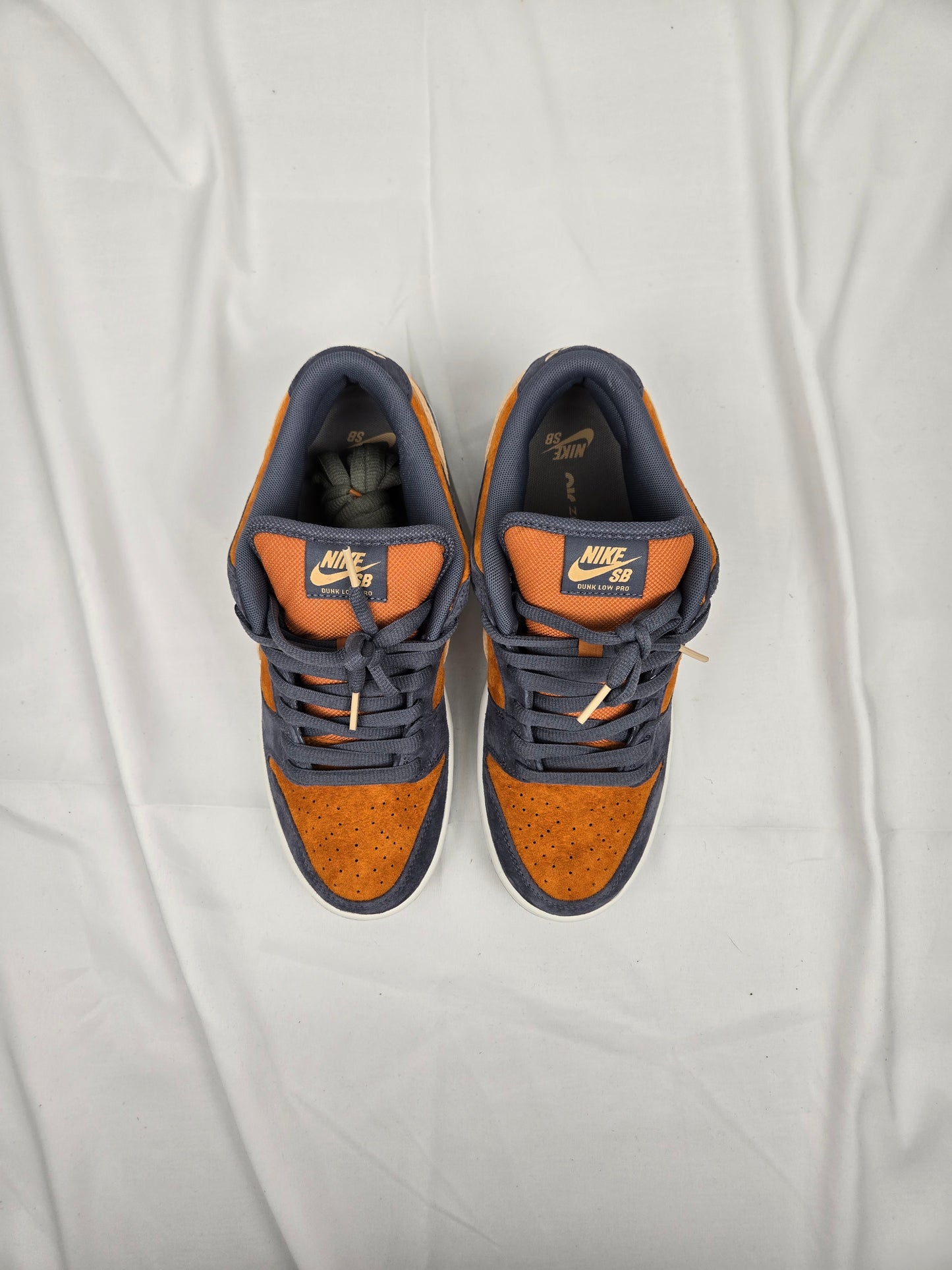 Nike SB Dunk Low 'Light Carbon Monarch'