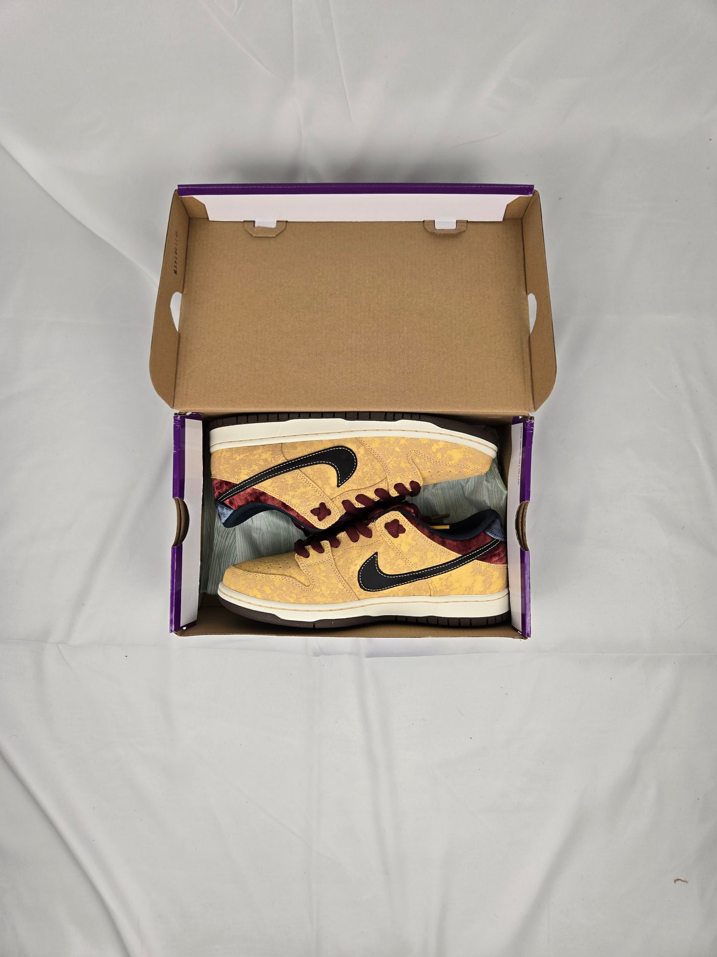 Nike SB Dunk Low 'City of Cinema'