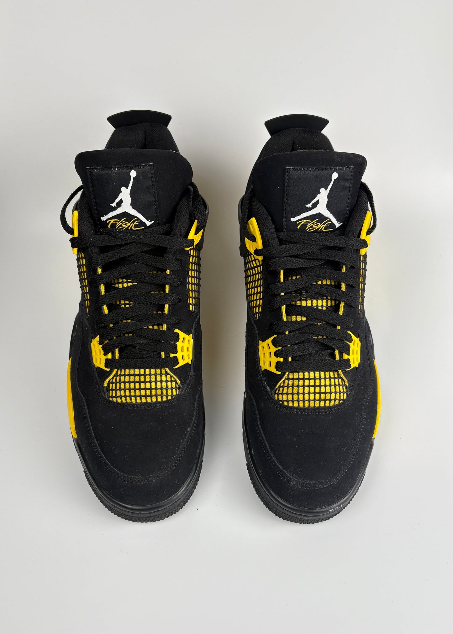 Jordan 4 Retro Thunder (2023)