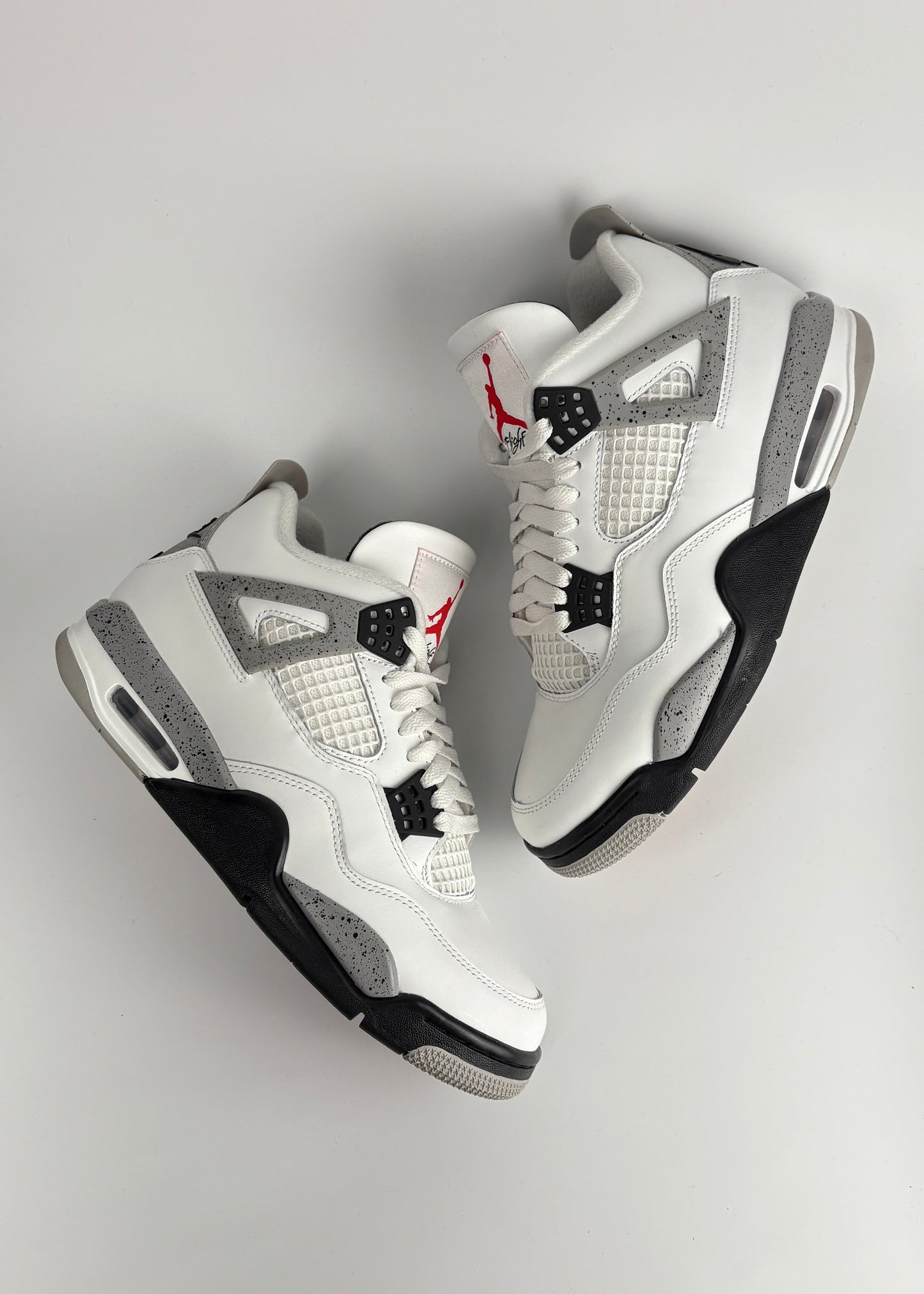 Jordan 4 Retro 'White Cement (2025)'