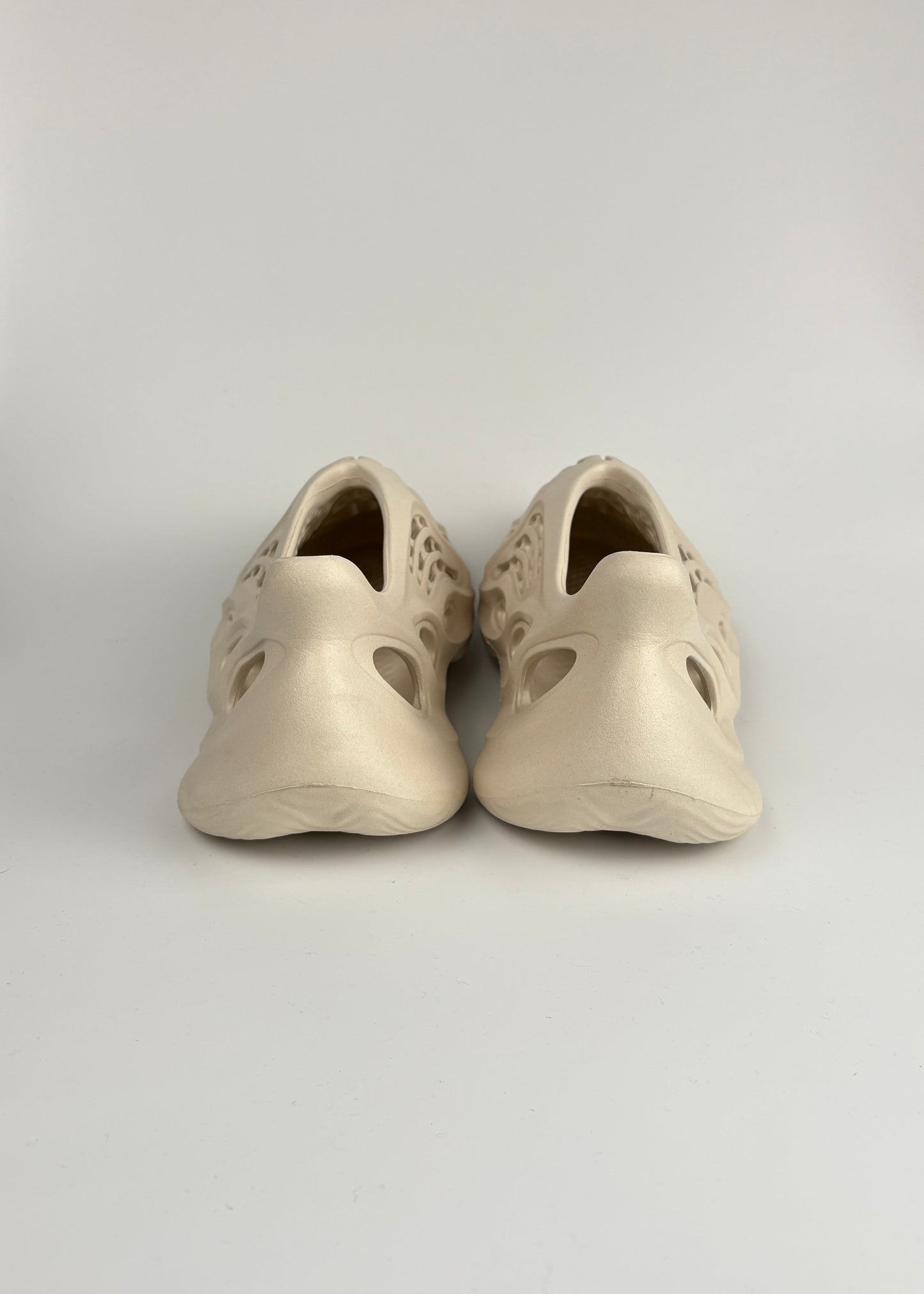 Adidas Yeezy Foam RNNR 'Sand'