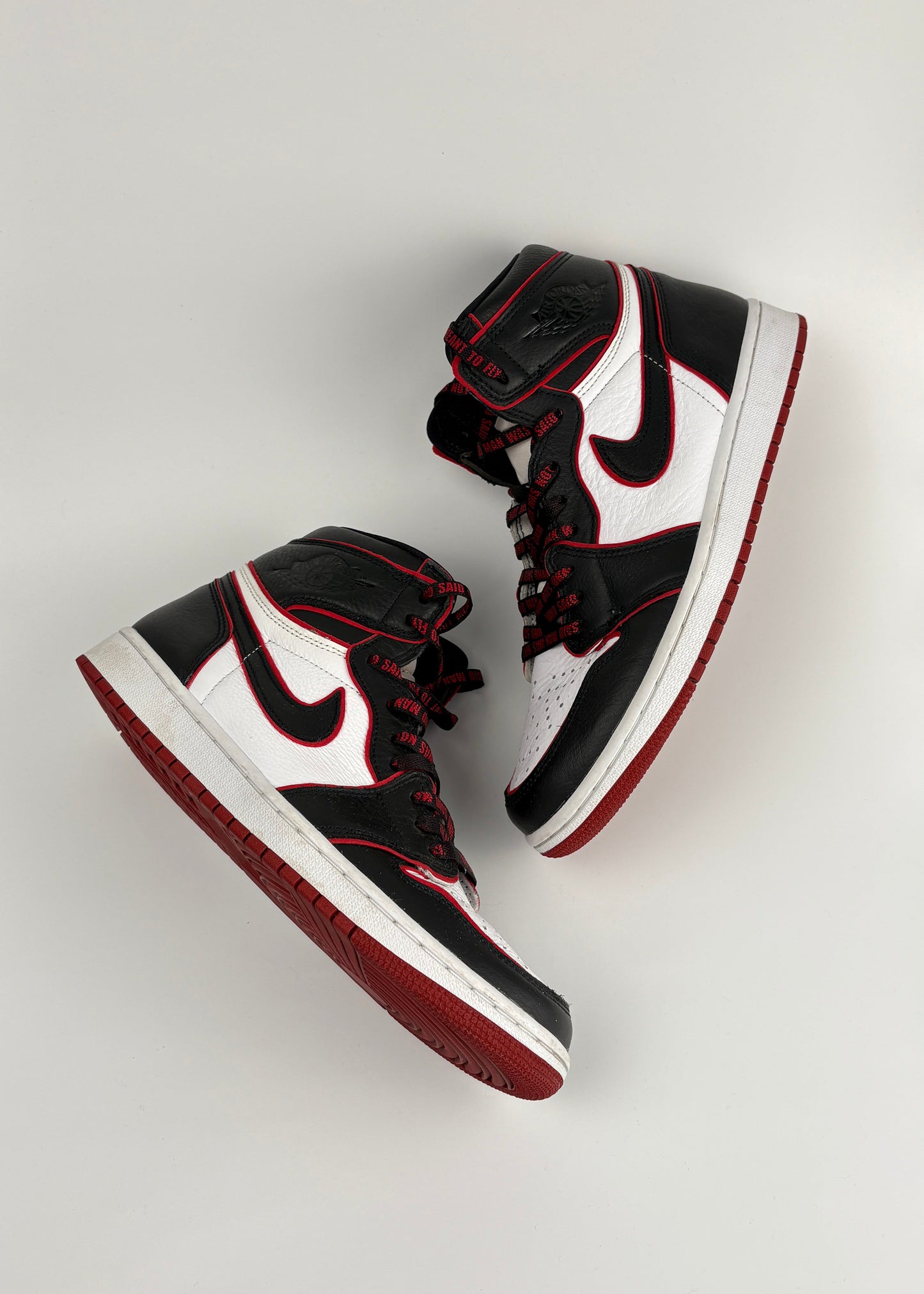 Jordan 1 Retro High 'Bloodline'