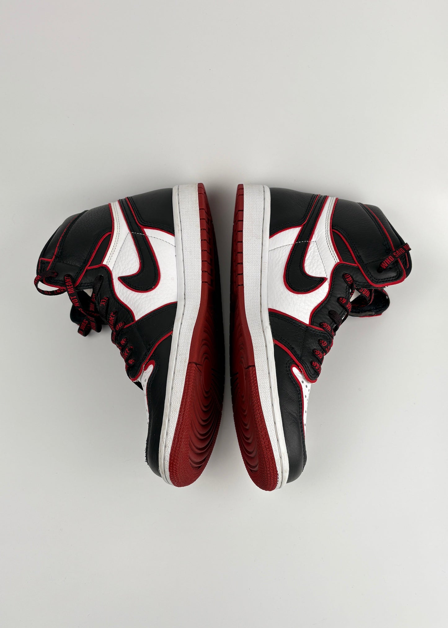 Jordan 1 Retro High 'Bloodline'